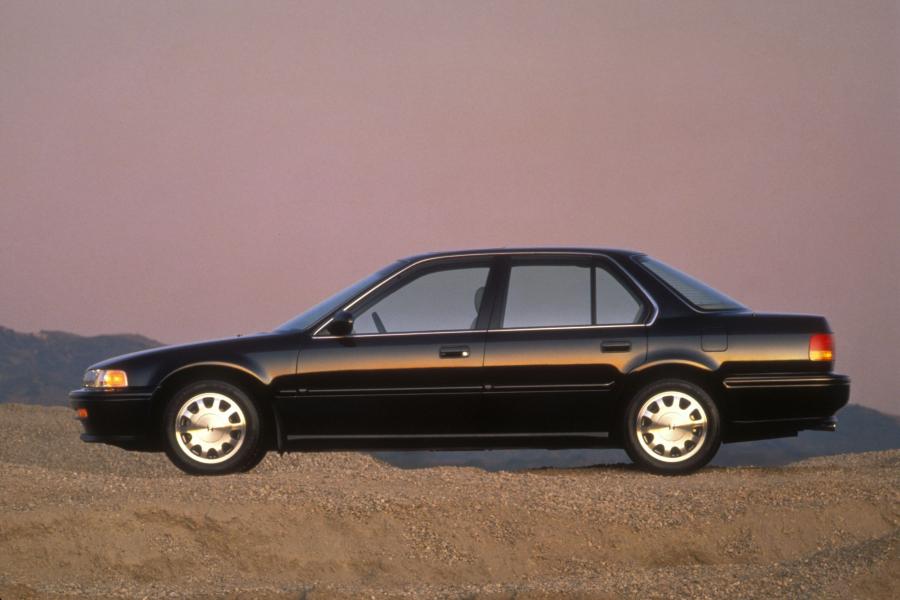  Honda Accord 1990 года  (фото 2 из 29)